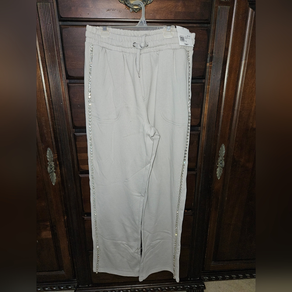 Forever 21 Cream Sweatpants Joggers RHINESTONE L